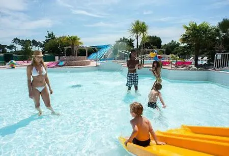 Loustaou Bora Bora Camping *